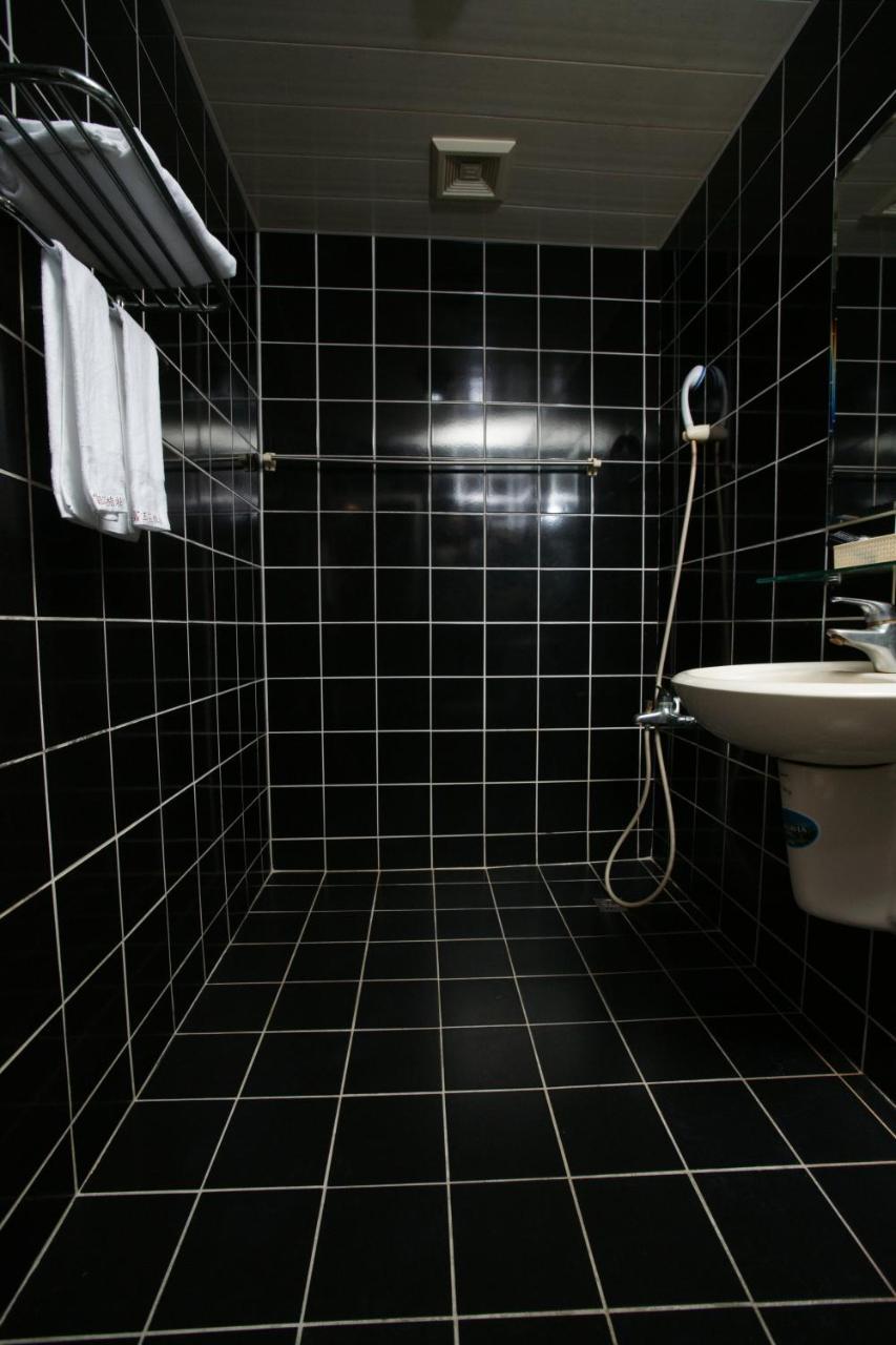 Rich Zone Hotel Taipeh Exterior foto